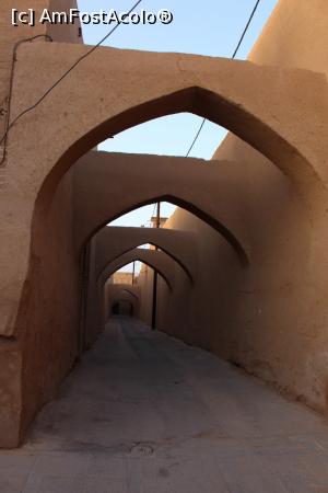 [P34] Yazd, Alee, străduță lângă Hotelul Tradițional Kohan » foto by mprofeanu
 - 
<span class="allrVoted glyphicon glyphicon-heart hidden" id="av858404"></span>
<a class="m-l-10 hidden" id="sv858404" onclick="voting_Foto_DelVot(,858404,21958)" role="button">șterge vot <span class="glyphicon glyphicon-remove"></span></a>
<a id="v9858404" class=" c-red"  onclick="voting_Foto_SetVot(858404)" role="button"><span class="glyphicon glyphicon-heart-empty"></span> <b>LIKE</b> = Votează poza</a> <img class="hidden"  id="f858404W9" src="/imagini/loader.gif" border="0" /><span class="AjErrMes hidden" id="e858404ErM"></span>