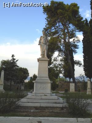 [P28] Grădina Eroilor: monumentul lordului Byron » foto by Carmen Ion
 - 
<span class="allrVoted glyphicon glyphicon-heart hidden" id="av1135531"></span>
<a class="m-l-10 hidden" id="sv1135531" onclick="voting_Foto_DelVot(,1135531,21973)" role="button">șterge vot <span class="glyphicon glyphicon-remove"></span></a>
<a id="v91135531" class=" c-red"  onclick="voting_Foto_SetVot(1135531)" role="button"><span class="glyphicon glyphicon-heart-empty"></span> <b>LIKE</b> = Votează poza</a> <img class="hidden"  id="f1135531W9" src="/imagini/loader.gif" border="0" /><span class="AjErrMes hidden" id="e1135531ErM"></span>