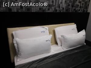 [P12] in camera matrimonială » foto by silvia tudoran
 - 
<span class="allrVoted glyphicon glyphicon-heart hidden" id="av997940"></span>
<a class="m-l-10 hidden" id="sv997940" onclick="voting_Foto_DelVot(,997940,21990)" role="button">șterge vot <span class="glyphicon glyphicon-remove"></span></a>
<a id="v9997940" class=" c-red"  onclick="voting_Foto_SetVot(997940)" role="button"><span class="glyphicon glyphicon-heart-empty"></span> <b>LIKE</b> = Votează poza</a> <img class="hidden"  id="f997940W9" src="/imagini/loader.gif" border="0" /><span class="AjErrMes hidden" id="e997940ErM"></span>