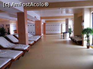 [P17] zona de relaxare și dulapuri pentru clienti » foto by silvia tudoran
 - 
<span class="allrVoted glyphicon glyphicon-heart hidden" id="av997945"></span>
<a class="m-l-10 hidden" id="sv997945" onclick="voting_Foto_DelVot(,997945,21990)" role="button">șterge vot <span class="glyphicon glyphicon-remove"></span></a>
<a id="v9997945" class=" c-red"  onclick="voting_Foto_SetVot(997945)" role="button"><span class="glyphicon glyphicon-heart-empty"></span> <b>LIKE</b> = Votează poza</a> <img class="hidden"  id="f997945W9" src="/imagini/loader.gif" border="0" /><span class="AjErrMes hidden" id="e997945ErM"></span>