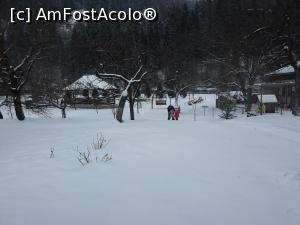 [P05] Gratar afara in foisor » foto by AndreeaIasi
 - 
<span class="allrVoted glyphicon glyphicon-heart hidden" id="av1046055"></span>
<a class="m-l-10 hidden" id="sv1046055" onclick="voting_Foto_DelVot(,1046055,22020)" role="button">șterge vot <span class="glyphicon glyphicon-remove"></span></a>
<a id="v91046055" class=" c-red"  onclick="voting_Foto_SetVot(1046055)" role="button"><span class="glyphicon glyphicon-heart-empty"></span> <b>LIKE</b> = Votează poza</a> <img class="hidden"  id="f1046055W9" src="/imagini/loader.gif" border="0" /><span class="AjErrMes hidden" id="e1046055ErM"></span>