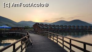 [P02] Pensiunea Egreta, Berzeasca, bungalouri » foto by LRamy
 - 
<span class="allrVoted glyphicon glyphicon-heart hidden" id="av1002215"></span>
<a class="m-l-10 hidden" id="sv1002215" onclick="voting_Foto_DelVot(,1002215,22044)" role="button">șterge vot <span class="glyphicon glyphicon-remove"></span></a>
<a id="v91002215" class=" c-red"  onclick="voting_Foto_SetVot(1002215)" role="button"><span class="glyphicon glyphicon-heart-empty"></span> <b>LIKE</b> = Votează poza</a> <img class="hidden"  id="f1002215W9" src="/imagini/loader.gif" border="0" /><span class="AjErrMes hidden" id="e1002215ErM"></span>