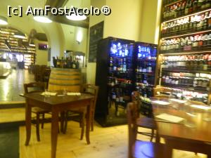 [P02] Interiorul restaurantului Osteria Panecaldo » foto by Dabator
 - 
<span class="allrVoted glyphicon glyphicon-heart hidden" id="av863139"></span>
<a class="m-l-10 hidden" id="sv863139" onclick="voting_Foto_DelVot(,863139,22049)" role="button">șterge vot <span class="glyphicon glyphicon-remove"></span></a>
<a id="v9863139" class=" c-red"  onclick="voting_Foto_SetVot(863139)" role="button"><span class="glyphicon glyphicon-heart-empty"></span> <b>LIKE</b> = Votează poza</a> <img class="hidden"  id="f863139W9" src="/imagini/loader.gif" border="0" /><span class="AjErrMes hidden" id="e863139ErM"></span>