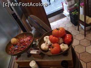 [P32] La Paglia Antica Trattoria; materii prime » foto by crismis
 - 
<span class="allrVoted glyphicon glyphicon-heart hidden" id="av1125169"></span>
<a class="m-l-10 hidden" id="sv1125169" onclick="voting_Foto_DelVot(,1125169,22049)" role="button">șterge vot <span class="glyphicon glyphicon-remove"></span></a>
<a id="v91125169" class=" c-red"  onclick="voting_Foto_SetVot(1125169)" role="button"><span class="glyphicon glyphicon-heart-empty"></span> <b>LIKE</b> = Votează poza</a> <img class="hidden"  id="f1125169W9" src="/imagini/loader.gif" border="0" /><span class="AjErrMes hidden" id="e1125169ErM"></span>