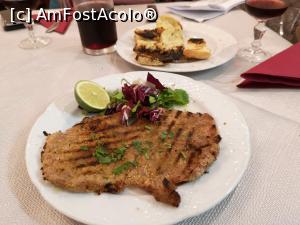 [P47] Taverna dei Conti, biftecul lui Tati, pâinea prăjită în fundal și vinul casei » foto by crismis
 - 
<span class="allrVoted glyphicon glyphicon-heart hidden" id="av1125184"></span>
<a class="m-l-10 hidden" id="sv1125184" onclick="voting_Foto_DelVot(,1125184,22049)" role="button">șterge vot <span class="glyphicon glyphicon-remove"></span></a>
<a id="v91125184" class=" c-red"  onclick="voting_Foto_SetVot(1125184)" role="button"><span class="glyphicon glyphicon-heart-empty"></span> <b>LIKE</b> = Votează poza</a> <img class="hidden"  id="f1125184W9" src="/imagini/loader.gif" border="0" /><span class="AjErrMes hidden" id="e1125184ErM"></span>