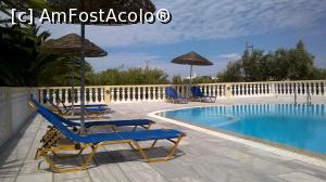 [P33] Piscina.  » foto by maryka
 - 
<span class="allrVoted glyphicon glyphicon-heart hidden" id="av864811"></span>
<a class="m-l-10 hidden" id="sv864811" onclick="voting_Foto_DelVot(,864811,22069)" role="button">șterge vot <span class="glyphicon glyphicon-remove"></span></a>
<a id="v9864811" class=" c-red"  onclick="voting_Foto_SetVot(864811)" role="button"><span class="glyphicon glyphicon-heart-empty"></span> <b>LIKE</b> = Votează poza</a> <img class="hidden"  id="f864811W9" src="/imagini/loader.gif" border="0" /><span class="AjErrMes hidden" id="e864811ErM"></span>