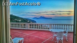 [P02] Insula Capri din ~balcon~ » foto by catalinx
 - 
<span class="allrVoted glyphicon glyphicon-heart hidden" id="av865578"></span>
<a class="m-l-10 hidden" id="sv865578" onclick="voting_Foto_DelVot(,865578,22082)" role="button">șterge vot <span class="glyphicon glyphicon-remove"></span></a>
<a id="v9865578" class=" c-red"  onclick="voting_Foto_SetVot(865578)" role="button"><span class="glyphicon glyphicon-heart-empty"></span> <b>LIKE</b> = Votează poza</a> <img class="hidden"  id="f865578W9" src="/imagini/loader.gif" border="0" /><span class="AjErrMes hidden" id="e865578ErM"></span>