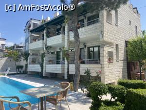 [P09] Hal Tur Hotel Pamukkale - hotelul văzut din faţă » foto by nicole33
 - 
<span class="allrVoted glyphicon glyphicon-heart hidden" id="av1425127"></span>
<a class="m-l-10 hidden" id="sv1425127" onclick="voting_Foto_DelVot(,1425127,22086)" role="button">șterge vot <span class="glyphicon glyphicon-remove"></span></a>
<a id="v91425127" class=" c-red"  onclick="voting_Foto_SetVot(1425127)" role="button"><span class="glyphicon glyphicon-heart-empty"></span> <b>LIKE</b> = Votează poza</a> <img class="hidden"  id="f1425127W9" src="/imagini/loader.gif" border="0" /><span class="AjErrMes hidden" id="e1425127ErM"></span>