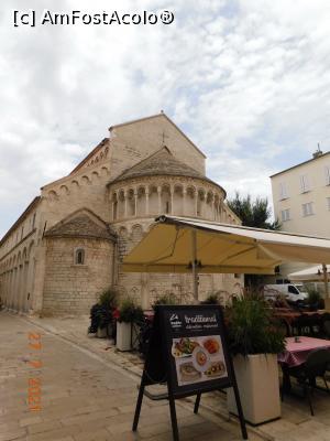 [P26] Restaurantul Jadera şi terasa sa în spatele bisericii Sf. Krševan » foto by irinad
 - 
<span class="allrVoted glyphicon glyphicon-heart hidden" id="av1254571"></span>
<a class="m-l-10 hidden" id="sv1254571" onclick="voting_Foto_DelVot(,1254571,22098)" role="button">șterge vot <span class="glyphicon glyphicon-remove"></span></a>
<a id="v91254571" class=" c-red"  onclick="voting_Foto_SetVot(1254571)" role="button"><span class="glyphicon glyphicon-heart-empty"></span> <b>LIKE</b> = Votează poza</a> <img class="hidden"  id="f1254571W9" src="/imagini/loader.gif" border="0" /><span class="AjErrMes hidden" id="e1254571ErM"></span>