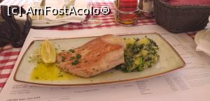[P33] Restaurant Jadera-tuna steak » foto by irinad
 - 
<span class="allrVoted glyphicon glyphicon-heart hidden" id="av1254578"></span>
<a class="m-l-10 hidden" id="sv1254578" onclick="voting_Foto_DelVot(,1254578,22098)" role="button">șterge vot <span class="glyphicon glyphicon-remove"></span></a>
<a id="v91254578" class=" c-red"  onclick="voting_Foto_SetVot(1254578)" role="button"><span class="glyphicon glyphicon-heart-empty"></span> <b>LIKE</b> = Votează poza</a> <img class="hidden"  id="f1254578W9" src="/imagini/loader.gif" border="0" /><span class="AjErrMes hidden" id="e1254578ErM"></span>