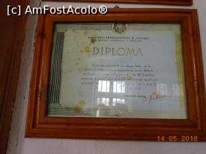 [P21] Băilești - Casa memorială Amza Pellea. 'Camera omului Amza'.  » foto by iulianic
 - 
<span class="allrVoted glyphicon glyphicon-heart hidden" id="av968424"></span>
<a class="m-l-10 hidden" id="sv968424" onclick="voting_Foto_DelVot(,968424,22108)" role="button">șterge vot <span class="glyphicon glyphicon-remove"></span></a>
<a id="v9968424" class=" c-red"  onclick="voting_Foto_SetVot(968424)" role="button"><span class="glyphicon glyphicon-heart-empty"></span> <b>LIKE</b> = Votează poza</a> <img class="hidden"  id="f968424W9" src="/imagini/loader.gif" border="0" /><span class="AjErrMes hidden" id="e968424ErM"></span>