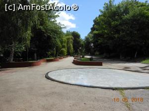 [P23] Calafat - Pe aleile parcului de la Dunăre.  » foto by iulianic
 - 
<span class="allrVoted glyphicon glyphicon-heart hidden" id="av978901"></span>
<a class="m-l-10 hidden" id="sv978901" onclick="voting_Foto_DelVot(,978901,22108)" role="button">șterge vot <span class="glyphicon glyphicon-remove"></span></a>
<a id="v9978901" class=" c-red"  onclick="voting_Foto_SetVot(978901)" role="button"><span class="glyphicon glyphicon-heart-empty"></span> <b>LIKE</b> = Votează poza</a> <img class="hidden"  id="f978901W9" src="/imagini/loader.gif" border="0" /><span class="AjErrMes hidden" id="e978901ErM"></span>