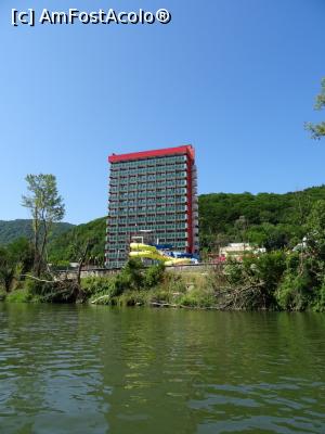 [P07] Hotel Căciulata. » foto by tata123 🔱
 - 
<span class="allrVoted glyphicon glyphicon-heart hidden" id="av1250008"></span>
<a class="m-l-10 hidden" id="sv1250008" onclick="voting_Foto_DelVot(,1250008,22122)" role="button">șterge vot <span class="glyphicon glyphicon-remove"></span></a>
<a id="v91250008" class=" c-red"  onclick="voting_Foto_SetVot(1250008)" role="button"><span class="glyphicon glyphicon-heart-empty"></span> <b>LIKE</b> = Votează poza</a> <img class="hidden"  id="f1250008W9" src="/imagini/loader.gif" border="0" /><span class="AjErrMes hidden" id="e1250008ErM"></span>