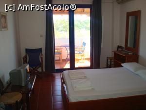 [P02] paturile si vederea spre balcon » foto by Sosorina
 - 
<span class="allrVoted glyphicon glyphicon-heart hidden" id="av870528"></span>
<a class="m-l-10 hidden" id="sv870528" onclick="voting_Foto_DelVot(,870528,22143)" role="button">șterge vot <span class="glyphicon glyphicon-remove"></span></a>
<a id="v9870528" class=" c-red"  onclick="voting_Foto_SetVot(870528)" role="button"><span class="glyphicon glyphicon-heart-empty"></span> <b>LIKE</b> = Votează poza</a> <img class="hidden"  id="f870528W9" src="/imagini/loader.gif" border="0" /><span class="AjErrMes hidden" id="e870528ErM"></span>