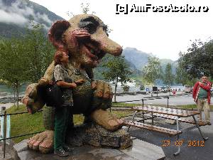 [P34] Geirangerfjord - Jovialul trol care îmbrăţişează pe toată lumea.  » foto by iulianic
 - 
<span class="allrVoted glyphicon glyphicon-heart hidden" id="av484765"></span>
<a class="m-l-10 hidden" id="sv484765" onclick="voting_Foto_DelVot(,484765,22147)" role="button">șterge vot <span class="glyphicon glyphicon-remove"></span></a>
<a id="v9484765" class=" c-red"  onclick="voting_Foto_SetVot(484765)" role="button"><span class="glyphicon glyphicon-heart-empty"></span> <b>LIKE</b> = Votează poza</a> <img class="hidden"  id="f484765W9" src="/imagini/loader.gif" border="0" /><span class="AjErrMes hidden" id="e484765ErM"></span>