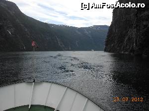 [P38] Geirangerfjord - Sub un cer întunecat.  » foto by iulianic
 - 
<span class="allrVoted glyphicon glyphicon-heart hidden" id="av484769"></span>
<a class="m-l-10 hidden" id="sv484769" onclick="voting_Foto_DelVot(,484769,22147)" role="button">șterge vot <span class="glyphicon glyphicon-remove"></span></a>
<a id="v9484769" class=" c-red"  onclick="voting_Foto_SetVot(484769)" role="button"><span class="glyphicon glyphicon-heart-empty"></span> <b>LIKE</b> = Votează poza</a> <img class="hidden"  id="f484769W9" src="/imagini/loader.gif" border="0" /><span class="AjErrMes hidden" id="e484769ErM"></span>