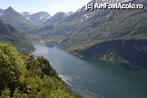[P05] Satul Geiranger și vf. Dalsnibba văzute de pe Eagle Road » foto by sigcristina
 - 
<span class="allrVoted glyphicon glyphicon-heart hidden" id="av447542"></span>
<a class="m-l-10 hidden" id="sv447542" onclick="voting_Foto_DelVot(,447542,22147)" role="button">șterge vot <span class="glyphicon glyphicon-remove"></span></a>
<a id="v9447542" class=" c-red"  onclick="voting_Foto_SetVot(447542)" role="button"><span class="glyphicon glyphicon-heart-empty"></span> <b>LIKE</b> = Votează poza</a> <img class="hidden"  id="f447542W9" src="/imagini/loader.gif" border="0" /><span class="AjErrMes hidden" id="e447542ErM"></span>