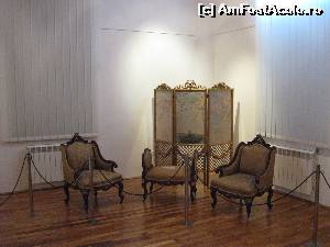 [P23] Mobilier în Muzeul de Artă Dâmbovița.  » foto by tata123 🔱
 - 
<span class="allrVoted glyphicon glyphicon-heart hidden" id="av601353"></span>
<a class="m-l-10 hidden" id="sv601353" onclick="voting_Foto_DelVot(,601353,22157)" role="button">șterge vot <span class="glyphicon glyphicon-remove"></span></a>
<a id="v9601353" class=" c-red"  onclick="voting_Foto_SetVot(601353)" role="button"><span class="glyphicon glyphicon-heart-empty"></span> <b>LIKE</b> = Votează poza</a> <img class="hidden"  id="f601353W9" src="/imagini/loader.gif" border="0" /><span class="AjErrMes hidden" id="e601353ErM"></span>