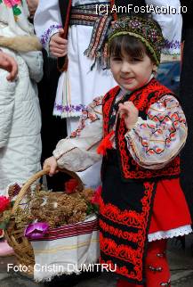 [P07] Tudorita sau Pastele Cailor, Targoviste 2009 » foto by cristinadumitru*
 - 
<span class="allrVoted glyphicon glyphicon-heart hidden" id="av20555"></span>
<a class="m-l-10 hidden" id="sv20555" onclick="voting_Foto_DelVot(,20555,22158)" role="button">șterge vot <span class="glyphicon glyphicon-remove"></span></a>
<a id="v920555" class=" c-red"  onclick="voting_Foto_SetVot(20555)" role="button"><span class="glyphicon glyphicon-heart-empty"></span> <b>LIKE</b> = Votează poza</a> <img class="hidden"  id="f20555W9" src="/imagini/loader.gif" border="0" /><span class="AjErrMes hidden" id="e20555ErM"></span>