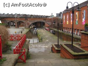 [P15] In cartierul Castlefield » foto by Radu Tudoran
 - 
<span class="allrVoted glyphicon glyphicon-heart hidden" id="av874418"></span>
<a class="m-l-10 hidden" id="sv874418" onclick="voting_Foto_DelVot(,874418,22223)" role="button">șterge vot <span class="glyphicon glyphicon-remove"></span></a>
<a id="v9874418" class=" c-red"  onclick="voting_Foto_SetVot(874418)" role="button"><span class="glyphicon glyphicon-heart-empty"></span> <b>LIKE</b> = Votează poza</a> <img class="hidden"  id="f874418W9" src="/imagini/loader.gif" border="0" /><span class="AjErrMes hidden" id="e874418ErM"></span>