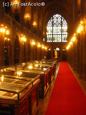 [P22] Biblioteca John Ryland » foto by Radu Tudoran
 - 
<span class="allrVoted glyphicon glyphicon-heart hidden" id="av874425"></span>
<a class="m-l-10 hidden" id="sv874425" onclick="voting_Foto_DelVot(,874425,22223)" role="button">șterge vot <span class="glyphicon glyphicon-remove"></span></a>
<a id="v9874425" class=" c-red"  onclick="voting_Foto_SetVot(874425)" role="button"><span class="glyphicon glyphicon-heart-empty"></span> <b>LIKE</b> = Votează poza</a> <img class="hidden"  id="f874425W9" src="/imagini/loader.gif" border="0" /><span class="AjErrMes hidden" id="e874425ErM"></span>