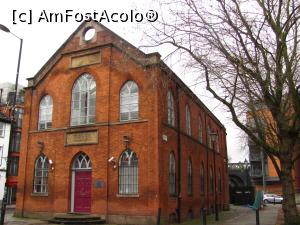 [P28] In cartierul Castlefield » foto by Radu Tudoran
 - 
<span class="allrVoted glyphicon glyphicon-heart hidden" id="av874431"></span>
<a class="m-l-10 hidden" id="sv874431" onclick="voting_Foto_DelVot(,874431,22223)" role="button">șterge vot <span class="glyphicon glyphicon-remove"></span></a>
<a id="v9874431" class=" c-red"  onclick="voting_Foto_SetVot(874431)" role="button"><span class="glyphicon glyphicon-heart-empty"></span> <b>LIKE</b> = Votează poza</a> <img class="hidden"  id="f874431W9" src="/imagini/loader.gif" border="0" /><span class="AjErrMes hidden" id="e874431ErM"></span>