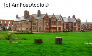 [P07] Conacul Ordsall Hall » foto by Radu Tudoran
 - 
<span class="allrVoted glyphicon glyphicon-heart hidden" id="av874410"></span>
<a class="m-l-10 hidden" id="sv874410" onclick="voting_Foto_DelVot(,874410,22223)" role="button">șterge vot <span class="glyphicon glyphicon-remove"></span></a>
<a id="v9874410" class=" c-red"  onclick="voting_Foto_SetVot(874410)" role="button"><span class="glyphicon glyphicon-heart-empty"></span> <b>LIKE</b> = Votează poza</a> <img class="hidden"  id="f874410W9" src="/imagini/loader.gif" border="0" /><span class="AjErrMes hidden" id="e874410ErM"></span>
