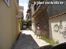 [P07] Cea mai ingusta strada pe care am vazut-o in oras. Nu cred ca are mai mult de 2m latime. » foto by almona
 - 
<span class="allrVoted glyphicon glyphicon-heart hidden" id="av54382"></span>
<a class="m-l-10 hidden" id="sv54382" onclick="voting_Foto_DelVot(,54382,22231)" role="button">șterge vot <span class="glyphicon glyphicon-remove"></span></a>
<a id="v954382" class=" c-red"  onclick="voting_Foto_SetVot(54382)" role="button"><span class="glyphicon glyphicon-heart-empty"></span> <b>LIKE</b> = Votează poza</a> <img class="hidden"  id="f54382W9" src="/imagini/loader.gif" border="0" /><span class="AjErrMes hidden" id="e54382ErM"></span>