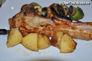 [P05] cotlet de porc la gratar cu legume » foto by alunelu69
 - 
<span class="allrVoted glyphicon glyphicon-heart hidden" id="av674191"></span>
<a class="m-l-10 hidden" id="sv674191" onclick="voting_Foto_DelVot(,674191,22238)" role="button">șterge vot <span class="glyphicon glyphicon-remove"></span></a>
<a id="v9674191" class=" c-red"  onclick="voting_Foto_SetVot(674191)" role="button"><span class="glyphicon glyphicon-heart-empty"></span> <b>LIKE</b> = Votează poza</a> <img class="hidden"  id="f674191W9" src="/imagini/loader.gif" border="0" /><span class="AjErrMes hidden" id="e674191ErM"></span>