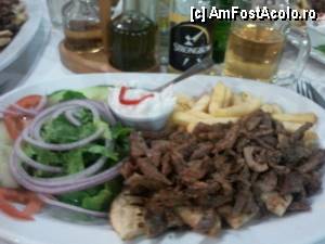 [P08] Gyros » foto by yarine
 - 
<span class="allrVoted glyphicon glyphicon-heart hidden" id="av358030"></span>
<a class="m-l-10 hidden" id="sv358030" onclick="voting_Foto_DelVot(,358030,22239)" role="button">șterge vot <span class="glyphicon glyphicon-remove"></span></a>
<a id="v9358030" class=" c-red"  onclick="voting_Foto_SetVot(358030)" role="button"><span class="glyphicon glyphicon-heart-empty"></span> <b>LIKE</b> = Votează poza</a> <img class="hidden"  id="f358030W9" src="/imagini/loader.gif" border="0" /><span class="AjErrMes hidden" id="e358030ErM"></span>