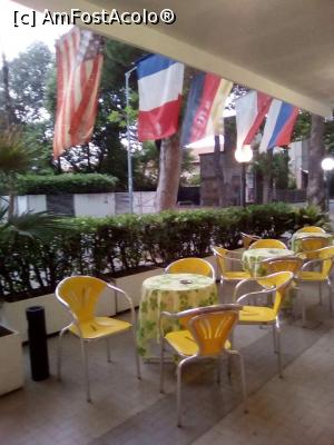 [P12] Terasa hotel Leda » foto by ManuelaManu
 - 
<span class="allrVoted glyphicon glyphicon-heart hidden" id="av878869"></span>
<a class="m-l-10 hidden" id="sv878869" onclick="voting_Foto_DelVot(,878869,22243)" role="button">șterge vot <span class="glyphicon glyphicon-remove"></span></a>
<a id="v9878869" class=" c-red"  onclick="voting_Foto_SetVot(878869)" role="button"><span class="glyphicon glyphicon-heart-empty"></span> <b>LIKE</b> = Votează poza</a> <img class="hidden"  id="f878869W9" src="/imagini/loader.gif" border="0" /><span class="AjErrMes hidden" id="e878869ErM"></span>