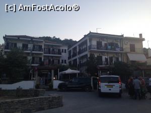 [P08] Hotelul, pe înserat, văzut din parcarea publică » foto by almona
 - 
<span class="allrVoted glyphicon glyphicon-heart hidden" id="av876116"></span>
<a class="m-l-10 hidden" id="sv876116" onclick="voting_Foto_DelVot(,876116,22249)" role="button">șterge vot <span class="glyphicon glyphicon-remove"></span></a>
<a id="v9876116" class=" c-red"  onclick="voting_Foto_SetVot(876116)" role="button"><span class="glyphicon glyphicon-heart-empty"></span> <b>LIKE</b> = Votează poza</a> <img class="hidden"  id="f876116W9" src="/imagini/loader.gif" border="0" /><span class="AjErrMes hidden" id="e876116ErM"></span>