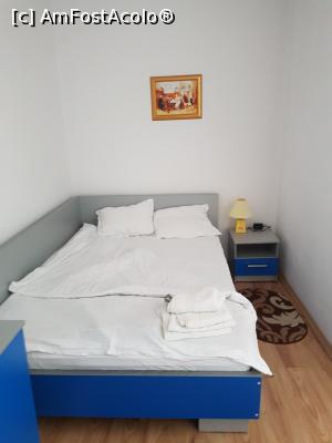 [P02] Pensiunea Perla Arieșului - interior de camera triplă » foto by sunflower
 - 
<span class="allrVoted glyphicon glyphicon-heart hidden" id="av876123"></span>
<a class="m-l-10 hidden" id="sv876123" onclick="voting_Foto_DelVot(,876123,22250)" role="button">șterge vot <span class="glyphicon glyphicon-remove"></span></a>
<a id="v9876123" class=" c-red"  onclick="voting_Foto_SetVot(876123)" role="button"><span class="glyphicon glyphicon-heart-empty"></span> <b>LIKE</b> = Votează poza</a> <img class="hidden"  id="f876123W9" src="/imagini/loader.gif" border="0" /><span class="AjErrMes hidden" id="e876123ErM"></span>