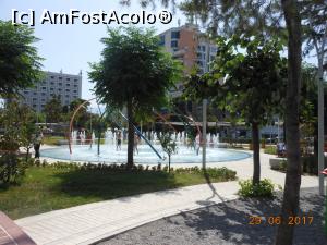 [P21] Elbasan - În oraș. Țâșnitori, bucuria copiilor în zi de vară.  » foto by iulianic
 - 
<span class="allrVoted glyphicon glyphicon-heart hidden" id="av886991"></span>
<a class="m-l-10 hidden" id="sv886991" onclick="voting_Foto_DelVot(,886991,22278)" role="button">șterge vot <span class="glyphicon glyphicon-remove"></span></a>
<a id="v9886991" class=" c-red"  onclick="voting_Foto_SetVot(886991)" role="button"><span class="glyphicon glyphicon-heart-empty"></span> <b>LIKE</b> = Votează poza</a> <img class="hidden"  id="f886991W9" src="/imagini/loader.gif" border="0" /><span class="AjErrMes hidden" id="e886991ErM"></span>