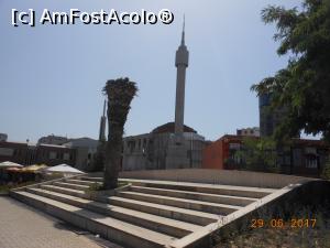 [P23] Elbasan - În oraș.  » foto by iulianic
 - 
<span class="allrVoted glyphicon glyphicon-heart hidden" id="av886993"></span>
<a class="m-l-10 hidden" id="sv886993" onclick="voting_Foto_DelVot(,886993,22278)" role="button">șterge vot <span class="glyphicon glyphicon-remove"></span></a>
<a id="v9886993" class=" c-red"  onclick="voting_Foto_SetVot(886993)" role="button"><span class="glyphicon glyphicon-heart-empty"></span> <b>LIKE</b> = Votează poza</a> <img class="hidden"  id="f886993W9" src="/imagini/loader.gif" border="0" /><span class="AjErrMes hidden" id="e886993ErM"></span>
