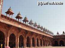 [P06] Fatehpur Sikri-curtea interioara » foto by cristina65
 - 
<span class="allrVoted glyphicon glyphicon-heart hidden" id="av279865"></span>
<a class="m-l-10 hidden" id="sv279865" onclick="voting_Foto_DelVot(,279865,22287)" role="button">șterge vot <span class="glyphicon glyphicon-remove"></span></a>
<a id="v9279865" class=" c-red"  onclick="voting_Foto_SetVot(279865)" role="button"><span class="glyphicon glyphicon-heart-empty"></span> <b>LIKE</b> = Votează poza</a> <img class="hidden"  id="f279865W9" src="/imagini/loader.gif" border="0" /><span class="AjErrMes hidden" id="e279865ErM"></span>