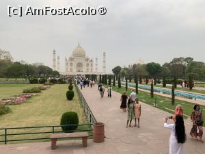 [P22] Taj Mahal » foto by AZE
 - 
<span class="allrVoted glyphicon glyphicon-heart hidden" id="av1434150"></span>
<a class="m-l-10 hidden" id="sv1434150" onclick="voting_Foto_DelVot(,1434150,22287)" role="button">șterge vot <span class="glyphicon glyphicon-remove"></span></a>
<a id="v91434150" class=" c-red"  onclick="voting_Foto_SetVot(1434150)" role="button"><span class="glyphicon glyphicon-heart-empty"></span> <b>LIKE</b> = Votează poza</a> <img class="hidden"  id="f1434150W9" src="/imagini/loader.gif" border="0" /><span class="AjErrMes hidden" id="e1434150ErM"></span>