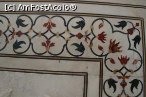 [P11] Florile sculptate după stilul Pietradura.  » foto by glcitizen
 - 
<span class="allrVoted glyphicon glyphicon-heart hidden" id="av882187"></span>
<a class="m-l-10 hidden" id="sv882187" onclick="voting_Foto_DelVot(,882187,22287)" role="button">șterge vot <span class="glyphicon glyphicon-remove"></span></a>
<a id="v9882187" class=" c-red"  onclick="voting_Foto_SetVot(882187)" role="button"><span class="glyphicon glyphicon-heart-empty"></span> <b>LIKE</b> = Votează poza</a> <img class="hidden"  id="f882187W9" src="/imagini/loader.gif" border="0" /><span class="AjErrMes hidden" id="e882187ErM"></span>