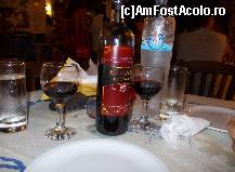 [P04] va servesc cu un pahar din vinul nostru preferat » foto by FloreS
 - 
<span class="allrVoted glyphicon glyphicon-heart hidden" id="av360231"></span>
<a class="m-l-10 hidden" id="sv360231" onclick="voting_Foto_DelVot(,360231,22298)" role="button">șterge vot <span class="glyphicon glyphicon-remove"></span></a>
<a id="v9360231" class=" c-red"  onclick="voting_Foto_SetVot(360231)" role="button"><span class="glyphicon glyphicon-heart-empty"></span> <b>LIKE</b> = Votează poza</a> <img class="hidden"  id="f360231W9" src="/imagini/loader.gif" border="0" /><span class="AjErrMes hidden" id="e360231ErM"></span>
