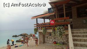 [P09] On The Rock cafe - bar » foto by Dragoș_MD
 - 
<span class="allrVoted glyphicon glyphicon-heart hidden" id="av904061"></span>
<a class="m-l-10 hidden" id="sv904061" onclick="voting_Foto_DelVot(,904061,22298)" role="button">șterge vot <span class="glyphicon glyphicon-remove"></span></a>
<a id="v9904061" class=" c-red"  onclick="voting_Foto_SetVot(904061)" role="button"><span class="glyphicon glyphicon-heart-empty"></span> <b>LIKE</b> = Votează poza</a> <img class="hidden"  id="f904061W9" src="/imagini/loader.gif" border="0" /><span class="AjErrMes hidden" id="e904061ErM"></span>