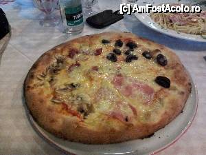 [P14] Il Sapore - Pizza Funghi, inca o pizza delicioasa la un pret sub 10 euro » foto by alexvat
 - 
<span class="allrVoted glyphicon glyphicon-heart hidden" id="av464904"></span>
<a class="m-l-10 hidden" id="sv464904" onclick="voting_Foto_DelVot(,464904,22299)" role="button">șterge vot <span class="glyphicon glyphicon-remove"></span></a>
<a id="v9464904" class=" c-red"  onclick="voting_Foto_SetVot(464904)" role="button"><span class="glyphicon glyphicon-heart-empty"></span> <b>LIKE</b> = Votează poza</a> <img class="hidden"  id="f464904W9" src="/imagini/loader.gif" border="0" /><span class="AjErrMes hidden" id="e464904ErM"></span>