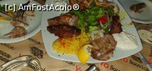 [P11] Trilogia de la Ya Souvlaki » foto by zapacitu
 - 
<span class="allrVoted glyphicon glyphicon-heart hidden" id="av1322711"></span>
<a class="m-l-10 hidden" id="sv1322711" onclick="voting_Foto_DelVot(,1322711,22302)" role="button">șterge vot <span class="glyphicon glyphicon-remove"></span></a>
<a id="v91322711" class=" c-red"  onclick="voting_Foto_SetVot(1322711)" role="button"><span class="glyphicon glyphicon-heart-empty"></span> <b>LIKE</b> = Votează poza</a> <img class="hidden"  id="f1322711W9" src="/imagini/loader.gif" border="0" /><span class="AjErrMes hidden" id="e1322711ErM"></span>