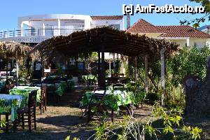 [P13] Taverna Mesogelos langa Mouses » foto by mirmicu
 - 
<span class="allrVoted glyphicon glyphicon-heart hidden" id="av477659"></span>
<a class="m-l-10 hidden" id="sv477659" onclick="voting_Foto_DelVot(,477659,22304)" role="button">șterge vot <span class="glyphicon glyphicon-remove"></span></a>
<a id="v9477659" class=" c-red"  onclick="voting_Foto_SetVot(477659)" role="button"><span class="glyphicon glyphicon-heart-empty"></span> <b>LIKE</b> = Votează poza</a> <img class="hidden"  id="f477659W9" src="/imagini/loader.gif" border="0" /><span class="AjErrMes hidden" id="e477659ErM"></span>