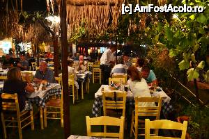 [P02] Seara taverna Mousses este plina » foto by mirmicu
 - 
<span class="allrVoted glyphicon glyphicon-heart hidden" id="av477648"></span>
<a class="m-l-10 hidden" id="sv477648" onclick="voting_Foto_DelVot(,477648,22304)" role="button">șterge vot <span class="glyphicon glyphicon-remove"></span></a>
<a id="v9477648" class=" c-red"  onclick="voting_Foto_SetVot(477648)" role="button"><span class="glyphicon glyphicon-heart-empty"></span> <b>LIKE</b> = Votează poza</a> <img class="hidden"  id="f477648W9" src="/imagini/loader.gif" border="0" /><span class="AjErrMes hidden" id="e477648ErM"></span>