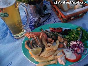 [P09] Taverna Sakis - platou fructe de mare pentru 1 persoana.  » foto by corinamaria
 - 
<span class="allrVoted glyphicon glyphicon-heart hidden" id="av534863"></span>
<a class="m-l-10 hidden" id="sv534863" onclick="voting_Foto_DelVot(,534863,22305)" role="button">șterge vot <span class="glyphicon glyphicon-remove"></span></a>
<a id="v9534863" class=" c-red"  onclick="voting_Foto_SetVot(534863)" role="button"><span class="glyphicon glyphicon-heart-empty"></span> <b>LIKE</b> = Votează poza</a> <img class="hidden"  id="f534863W9" src="/imagini/loader.gif" border="0" /><span class="AjErrMes hidden" id="e534863ErM"></span>