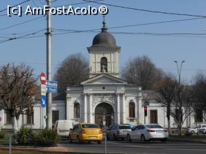 [P01] Cimitirul Șerban Vodă - Bellu - Intrarea. » foto by iulianic
 - 
<span class="allrVoted glyphicon glyphicon-heart hidden" id="av1217849"></span>
<a class="m-l-10 hidden" id="sv1217849" onclick="voting_Foto_DelVot(,1217849,22321)" role="button">șterge vot <span class="glyphicon glyphicon-remove"></span></a>
<a id="v91217849" class=" c-red"  onclick="voting_Foto_SetVot(1217849)" role="button"><span class="glyphicon glyphicon-heart-empty"></span> <b>LIKE</b> = Votează poza</a> <img class="hidden"  id="f1217849W9" src="/imagini/loader.gif" border="0" /><span class="AjErrMes hidden" id="e1217849ErM"></span>