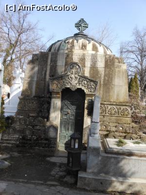 [P15] Cimitirul Bellu - Cavoul familiei Stătescu. » foto by iulianic
 - 
<span class="allrVoted glyphicon glyphicon-heart hidden" id="av1217863"></span>
<a class="m-l-10 hidden" id="sv1217863" onclick="voting_Foto_DelVot(,1217863,22321)" role="button">șterge vot <span class="glyphicon glyphicon-remove"></span></a>
<a id="v91217863" class=" c-red"  onclick="voting_Foto_SetVot(1217863)" role="button"><span class="glyphicon glyphicon-heart-empty"></span> <b>LIKE</b> = Votează poza</a> <img class="hidden"  id="f1217863W9" src="/imagini/loader.gif" border="0" /><span class="AjErrMes hidden" id="e1217863ErM"></span>