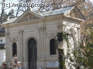 [P20] Cimitirul Bellu - Capela Marghiloman. » foto by iulianic
 - 
<span class="allrVoted glyphicon glyphicon-heart hidden" id="av1217868"></span>
<a class="m-l-10 hidden" id="sv1217868" onclick="voting_Foto_DelVot(,1217868,22321)" role="button">șterge vot <span class="glyphicon glyphicon-remove"></span></a>
<a id="v91217868" class=" c-red"  onclick="voting_Foto_SetVot(1217868)" role="button"><span class="glyphicon glyphicon-heart-empty"></span> <b>LIKE</b> = Votează poza</a> <img class="hidden"  id="f1217868W9" src="/imagini/loader.gif" border="0" /><span class="AjErrMes hidden" id="e1217868ErM"></span>