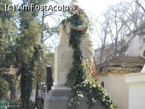 [P12] Panteonul României - Cimitirul Bellu. » foto by iulianic
 - 
<span class="allrVoted glyphicon glyphicon-heart hidden" id="av1218484"></span>
<a class="m-l-10 hidden" id="sv1218484" onclick="voting_Foto_DelVot(,1218484,22321)" role="button">șterge vot <span class="glyphicon glyphicon-remove"></span></a>
<a id="v91218484" class=" c-red"  onclick="voting_Foto_SetVot(1218484)" role="button"><span class="glyphicon glyphicon-heart-empty"></span> <b>LIKE</b> = Votează poza</a> <img class="hidden"  id="f1218484W9" src="/imagini/loader.gif" border="0" /><span class="AjErrMes hidden" id="e1218484ErM"></span>
