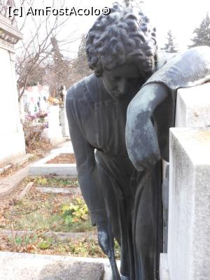 [P15] Panteonul României - Cimitirul Bellu. » foto by iulianic
 - 
<span class="allrVoted glyphicon glyphicon-heart hidden" id="av1218487"></span>
<a class="m-l-10 hidden" id="sv1218487" onclick="voting_Foto_DelVot(,1218487,22321)" role="button">șterge vot <span class="glyphicon glyphicon-remove"></span></a>
<a id="v91218487" class=" c-red"  onclick="voting_Foto_SetVot(1218487)" role="button"><span class="glyphicon glyphicon-heart-empty"></span> <b>LIKE</b> = Votează poza</a> <img class="hidden"  id="f1218487W9" src="/imagini/loader.gif" border="0" /><span class="AjErrMes hidden" id="e1218487ErM"></span>